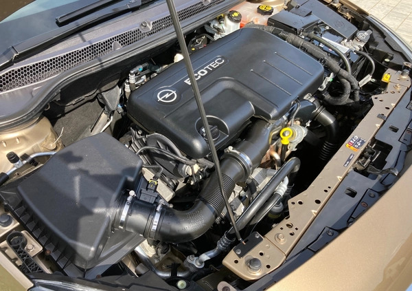 Opel Astra cena 25900 przebieg: 160000, rok produkcji 2013 z Jarocin małe 466